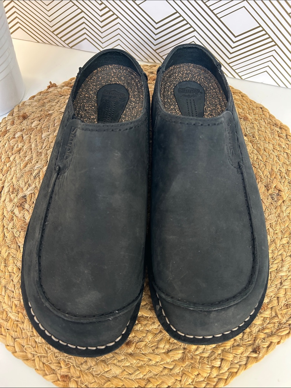 Simple brand clogs-black leather-size 11 - Picture 2 of 9
